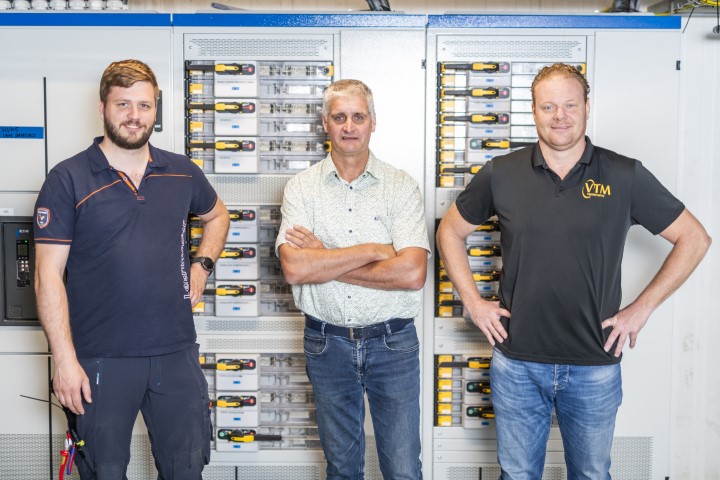 Kippen, ketens en kilovolts 2025016 leertouwer magazine van ee poelier